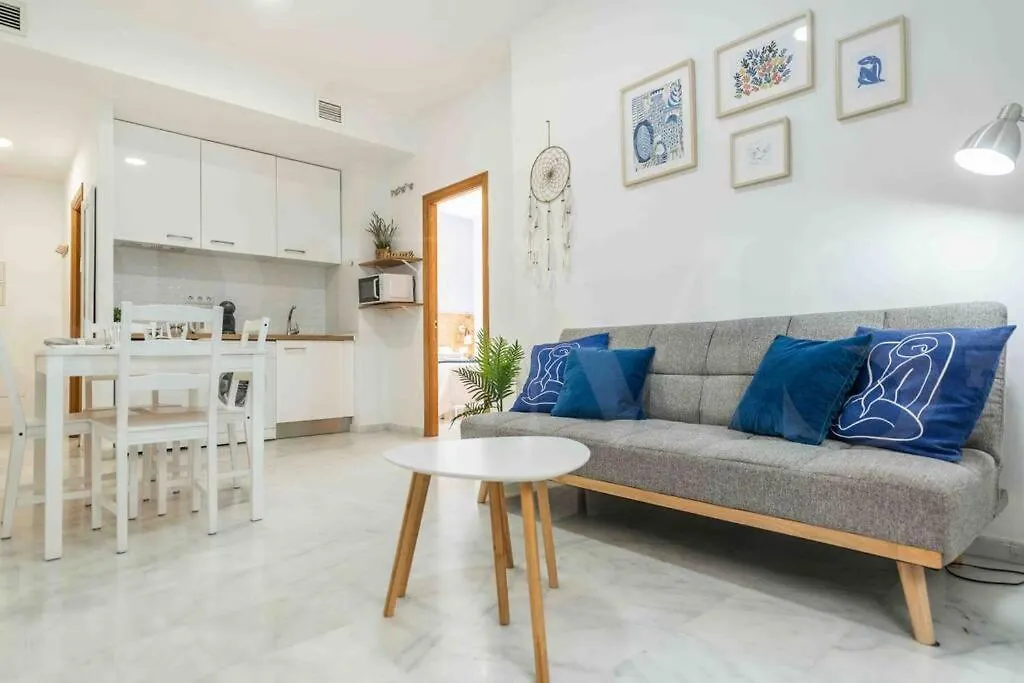 Comfortable Apartment At Capuchinos By Rems Malaga Spain