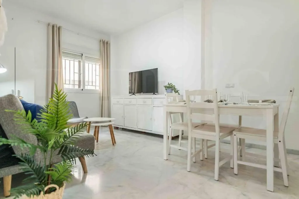 Comfortable Apartment At Capuchinos By Rems Málaga